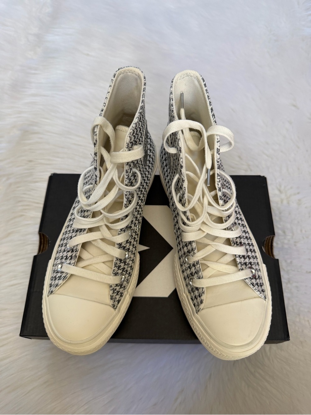 Converse White/Silver Houndstooth High-Top Canvas Sneakers Sz 6.5